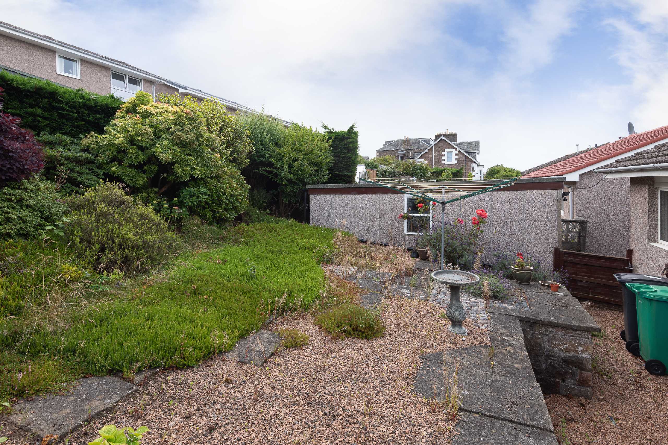 p038831_12 Fife SPC, Properties for sale to let in Fife