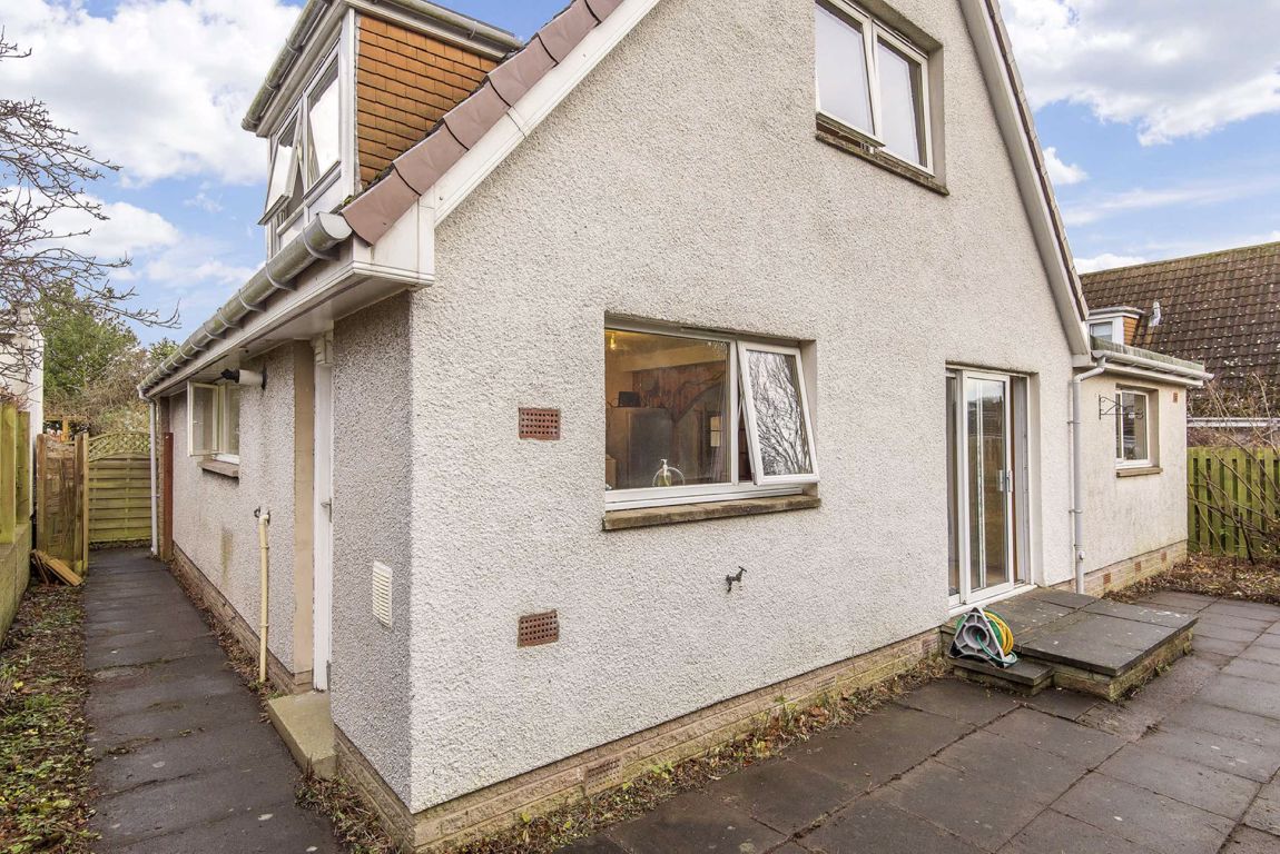 de24d1a0fa630fdb6bc5e7f1e9d43a487fd7acc7 Fife SPC, Properties for