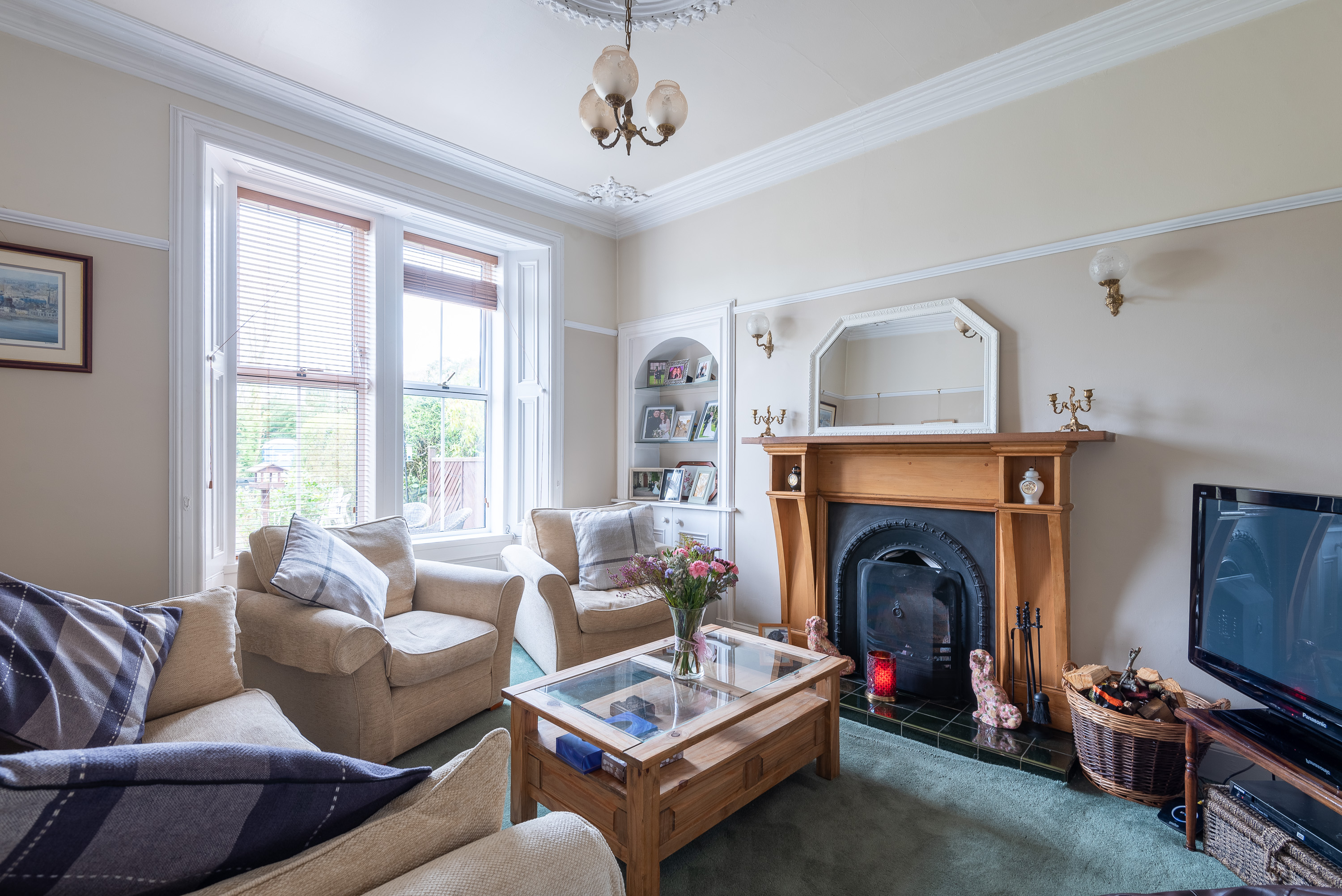 19. Lounge Fife SPC, Properties for sale to let in Fife